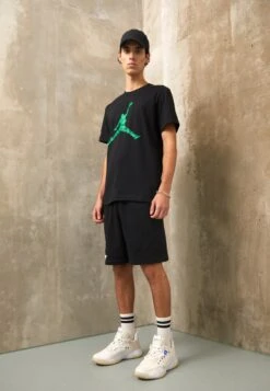 JordanCREW - T-shirt Med Print - Black/lucky Green -Stil och Komfort Butik 10ca603aeef6458db7c5e73f470e6787