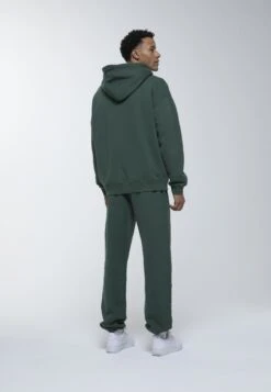 LOW LIGHTS STUDIOS®JOGGER EMBROIDERY UNISEX - Träningsbyxor - Khaki -Stil och Komfort Butik 127691a4616d4a078ca6c135290b82cd