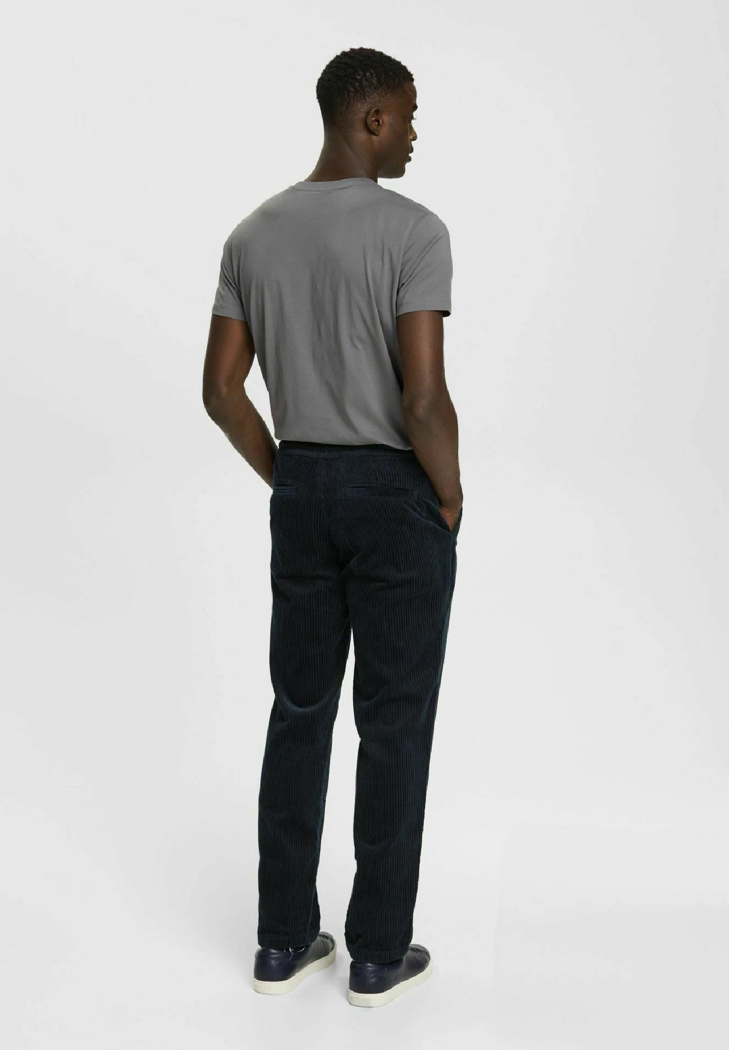 EspritTräningsbyxor - Black 5 EspritTräningsbyxor - Black - Bild 3