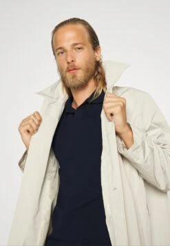 Filippa KPiké - Navy -Stil och Komfort Butik 1a8f80f0962f4ece8943b8464aab4480