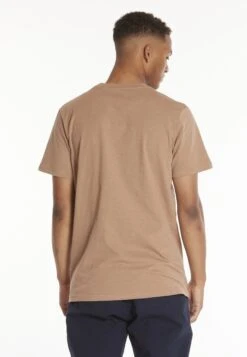 BY GARMENT MAKERSW POCKET - T-shirt - Bas - Light Brown -Stil och Komfort Butik 1e4998e01bec4e8bac338669427cb5bf