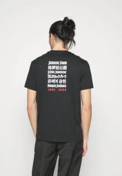 Neil BarrettJURASSIC PARK - T-shirt Med Print - Black/white/red -Stil och Komfort Butik 389bf3b91b43408b880103233961df12