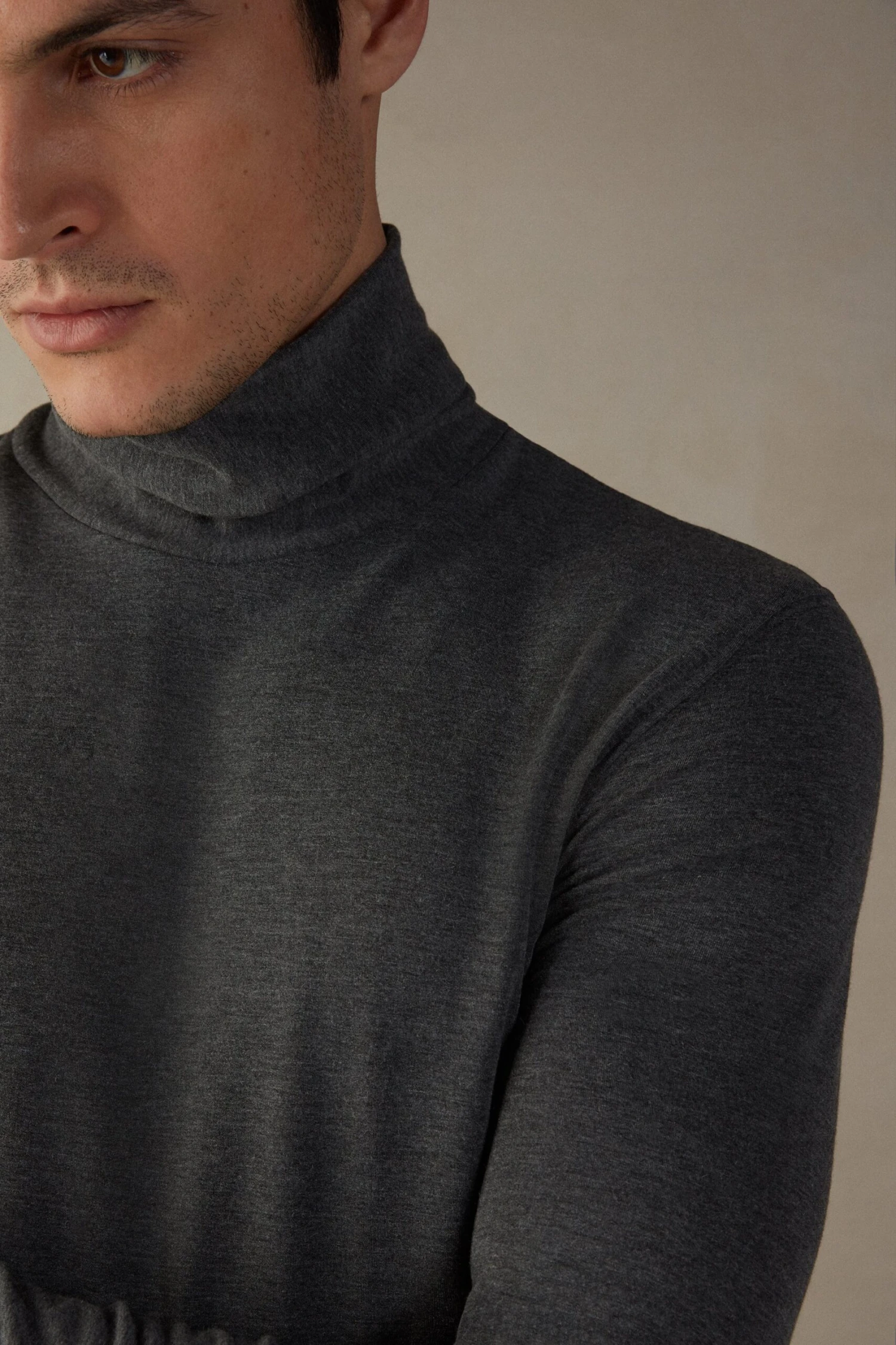 IntimissimiLANGARM AUS KASCHMIR-MODAL MIT ROLLKRAGEN - Pyjamasöverdel - Dunkelgrau 5 IntimissimiLANGARM AUS KASCHMIR-MODAL MIT ROLLKRAGEN - Pyjamasöverdel - Dunkelgrau - Bild 3