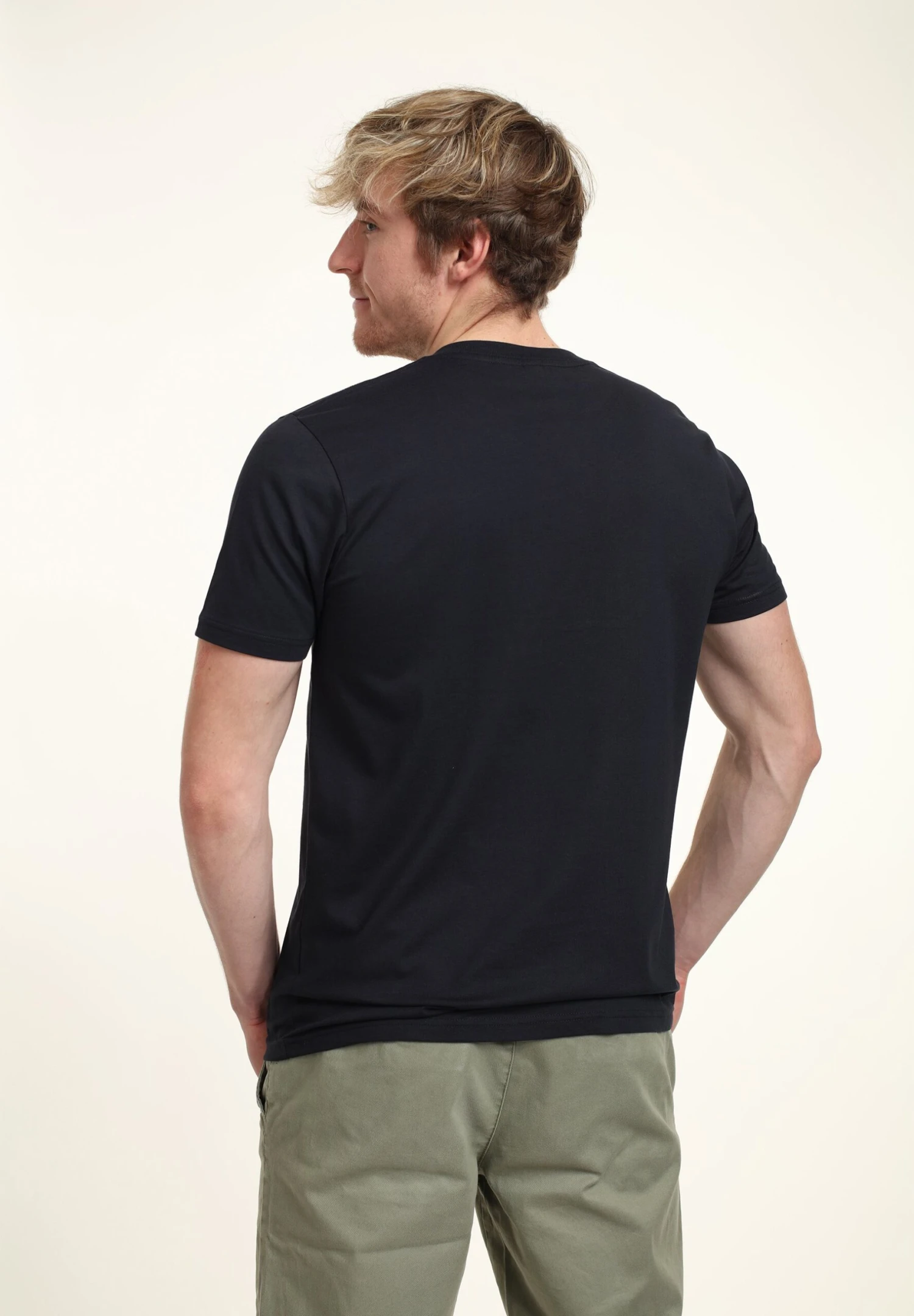 Henry TigerTHOR: LOVE AND THUNDER NEW BADGE - T-shirt Med Print - Navy Blue 4 Henry TigerTHOR: LOVE AND THUNDER NEW BADGE - T-shirt Med Print - Navy Blue - Bild 2