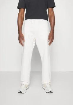 Adidas OriginalsONE - Träningsbyxor - Talc -Stil och Komfort Butik 3f7b315928214d6bb7e696ec50ce6bc5