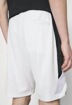 HUGODOCKEY - Träningsbyxor - White 13 HUGODOCKEY - Träningsbyxor - White -Stil och Komfort Butik 41db0603de6340b2a482b9b11af467a6