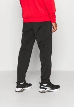 PumaSUIT SET - Träningsset - High Risk Red 14 PumaSUIT SET - Träningsset - High Risk Red -Stil och Komfort Butik 48337b827c024460be511f55b0701f1d