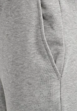 HummelISAM - Träningsbyxor - Grey Melange -Stil och Komfort Butik 4fe9e0f28b474e7abbf562c9b7ec405b