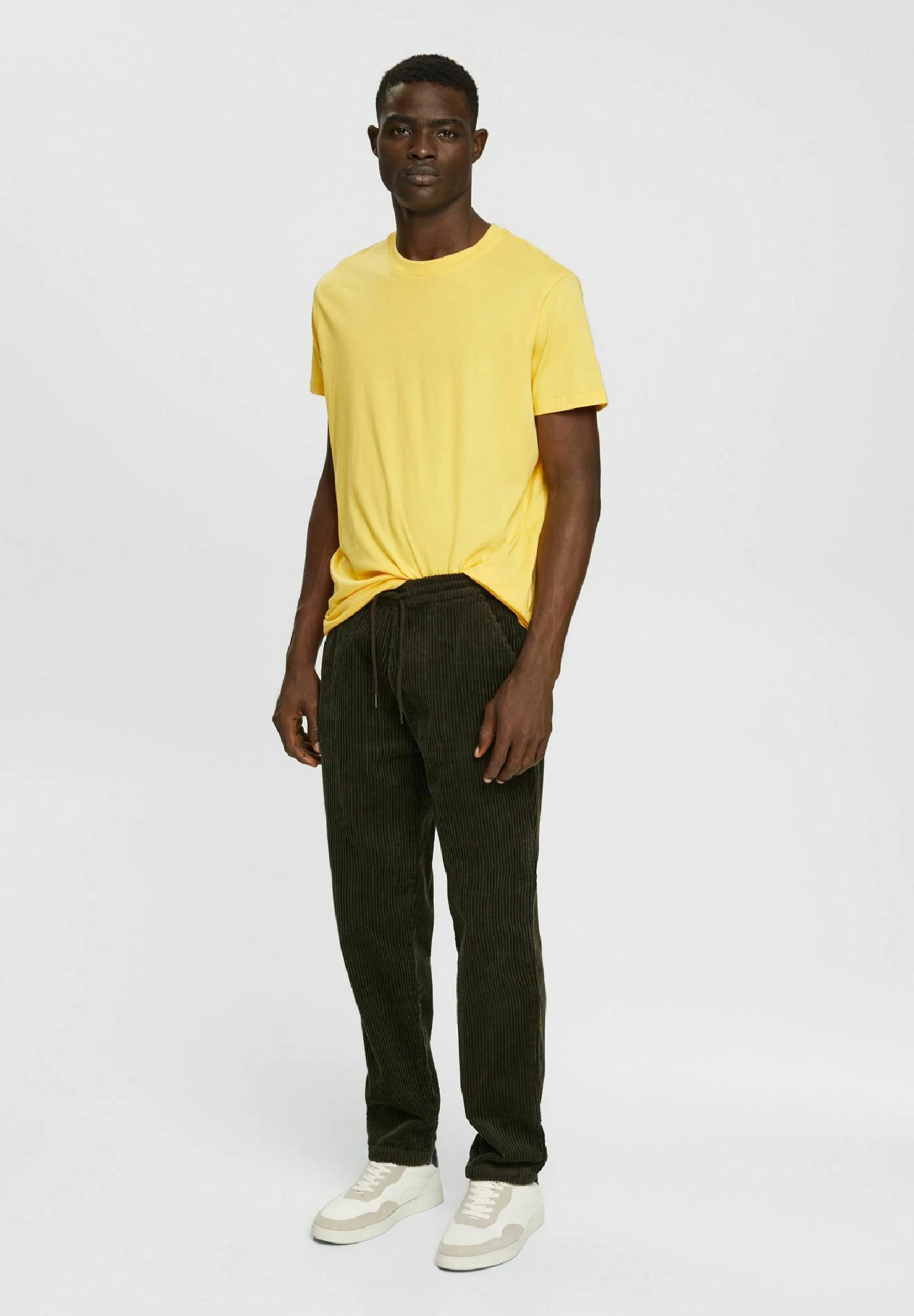 EspritTräningsbyxor - Dark Khaki 4 EspritTräningsbyxor - Dark Khaki - Bild 2