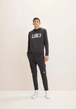 TOM TAILOR DENIMTräningsbyxor - Coal Grey 11 TOM TAILOR DENIMTräningsbyxor - Coal Grey -Stil och Komfort Butik 5405dd8e9c4248cd8ae6940ab8726578