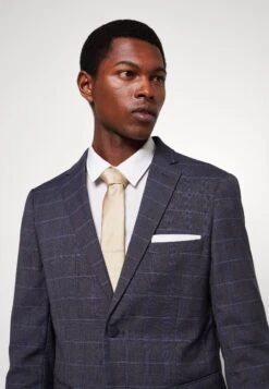 LindberghCHECKED SUIT SET - Kostym - Blue -Stil och Komfort Butik 54a9e133a62a4976bf3067b6c7693b3a