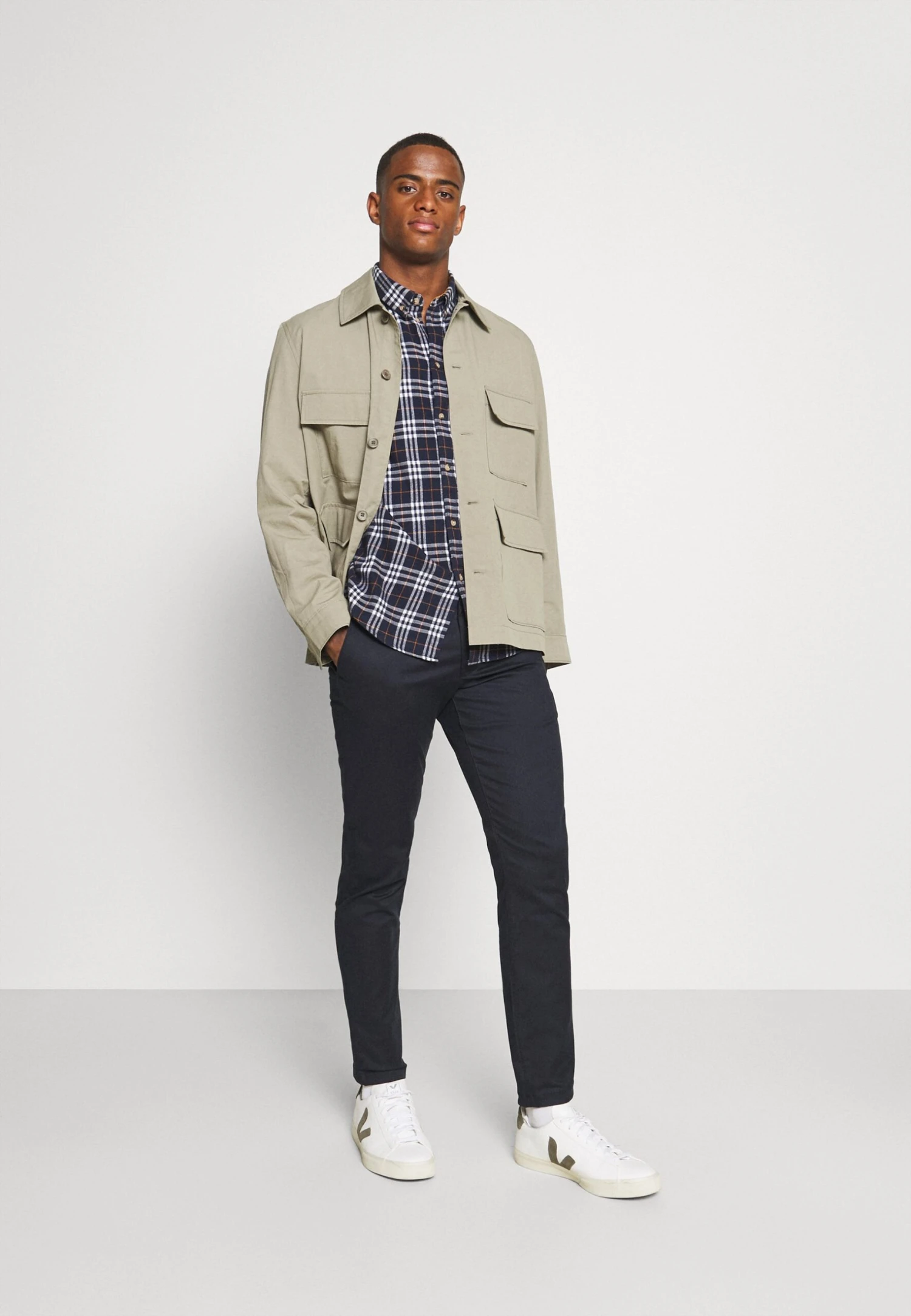 Selected HommeSLHSLIM BUCKLEY FLEX PANTS - Tygbyxor - Dark Sapphire 4 Selected HommeSLHSLIM BUCKLEY FLEX PANTS - Tygbyxor - Dark Sapphire - Bild 2