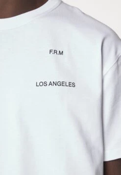 FRAMEFRAME LOGO GRAPHIC - T-shirt - Bas - Blan 13 FRAMEFRAME LOGO GRAPHIC - T-shirt - Bas - Blan -Stil och Komfort Butik 59359f0ace6845bbb7c1159597f8f4c7