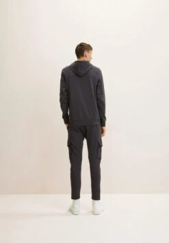 TOM TAILOR DENIMTräningsbyxor - Coal Grey 12 TOM TAILOR DENIMTräningsbyxor - Coal Grey -Stil och Komfort Butik 59df69a60293449d97e4cbc9131b0f60