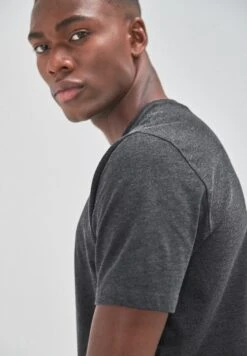 NextTERRACOTTA - T-shirt - Bas - Grey 11 NextTERRACOTTA - T-shirt - Bas - Grey -Stil och Komfort Butik 5e785e31d1264a79b8b2824177d7c8d3