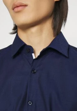 HUGOKOEY - Kostymskjorta - Medium Blue 13 HUGOKOEY - Kostymskjorta - Medium Blue -Stil och Komfort Butik 661640caa4984d3da14e5142f9d0432e