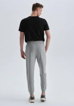 DAGITräningsbyxor - Grey -Stil och Komfort Butik 6bd708866e3f48b5ae8c86457b307554