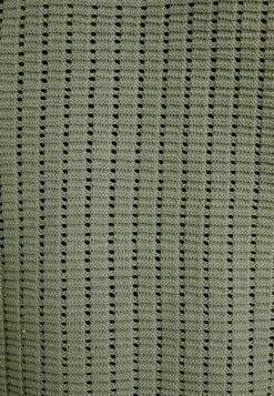 BershkaTEXTURED SLEEVE - Piké - Green -Stil och Komfort Butik 6e0f51dfbe5a44a0b715059679881185