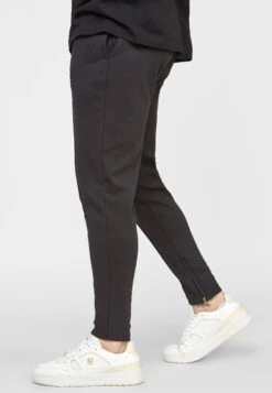 SIKSILKTräningsbyxor - Black 9 SIKSILKTräningsbyxor - Black -Stil och Komfort Butik 76d61c3426f8444b821ce95c7981f334