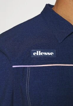 EllesseMAGNIFICO - Träningsjacka - Denim 13 EllesseMAGNIFICO - Träningsjacka - Denim -Stil och Komfort Butik 836c00af84c34ac899a7cf88402dff99