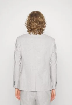 KigiliSPICA SET - Kostym - Grey -Stil och Komfort Butik 83c97cbfc05947ad99706428942b3905