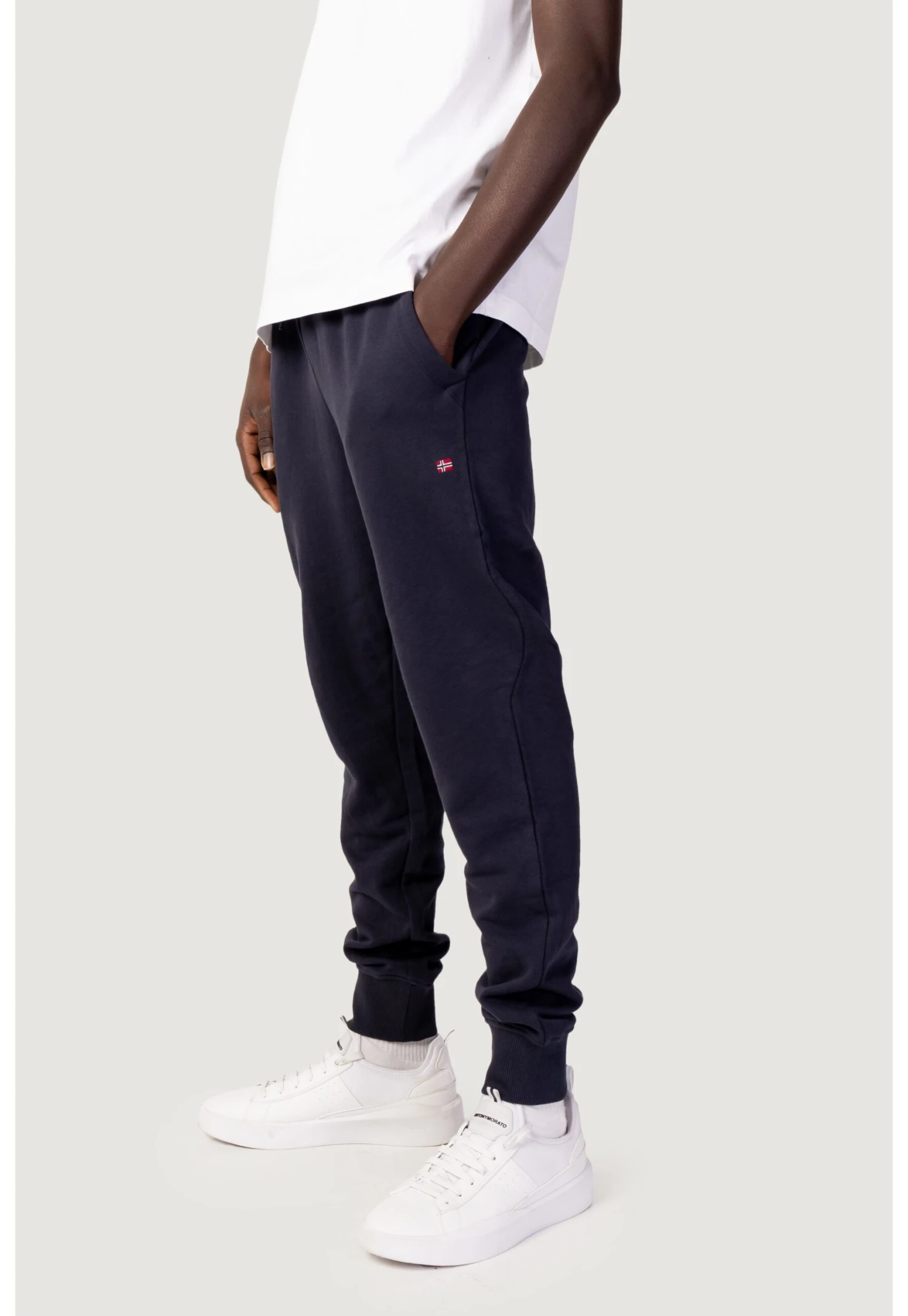 NapapijriMALIS SUM NP0A4H8C - Träningsbyxor - Blu Marine 3 NapapijriMALIS SUM NP0A4H8C - Träningsbyxor - Blu Marine