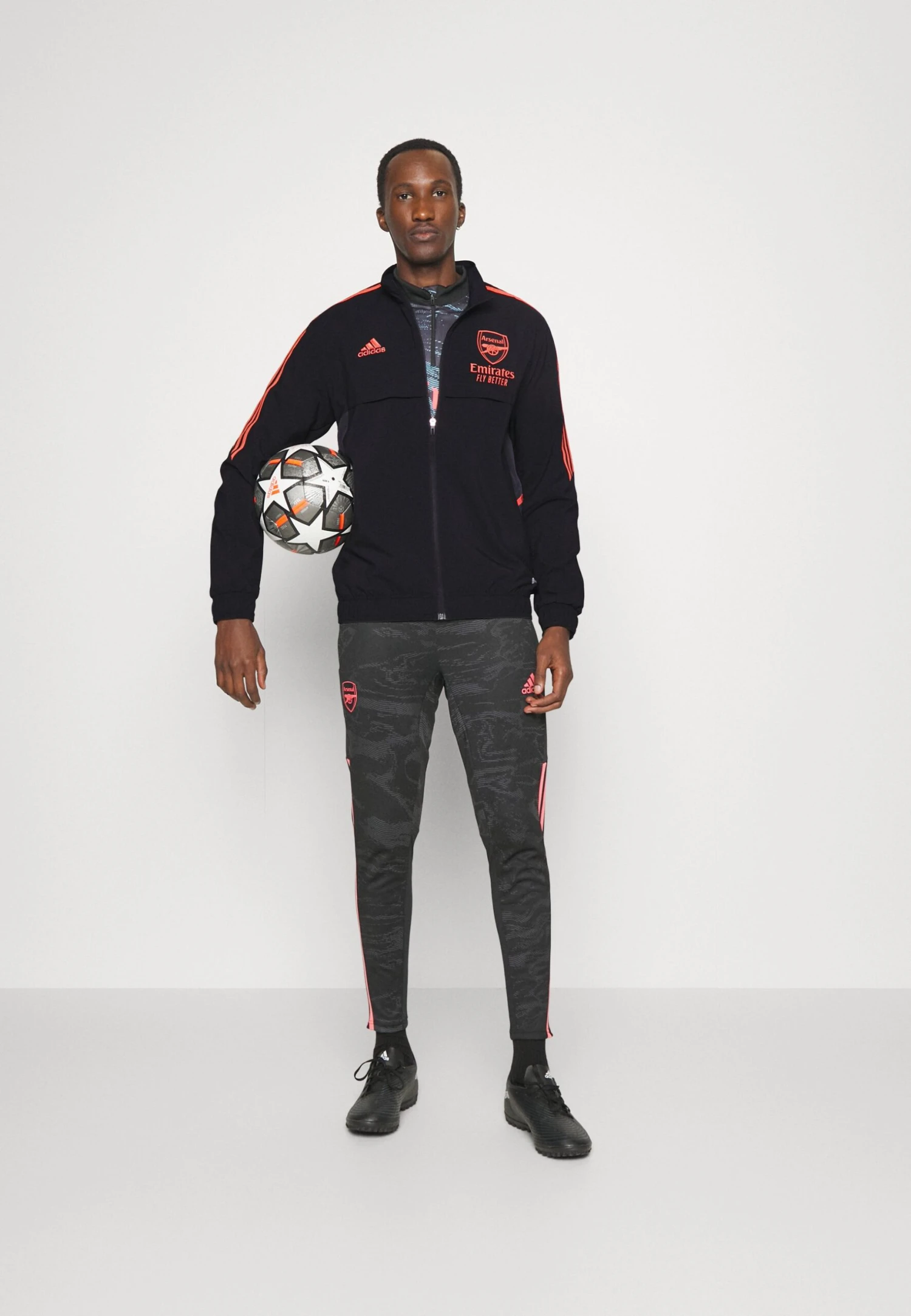 Adidas PerformanceARSENAL LONDON PRESENTATION JACKET - Träningsjacka - Black 4 Adidas PerformanceARSENAL LONDON PRESENTATION JACKET - Träningsjacka - Black - Bild 2