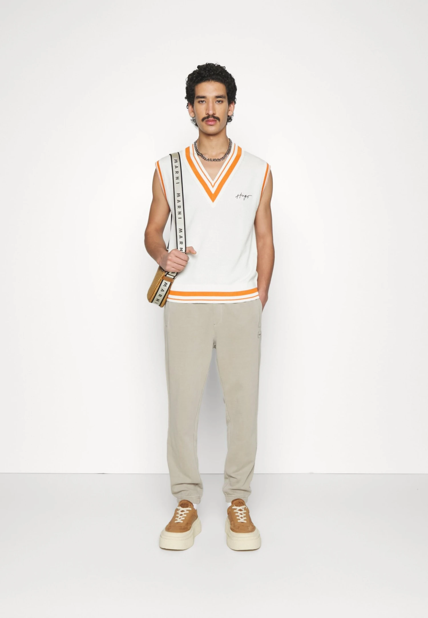 HUGODOREZ - Träningsbyxor - Open Brown 4 HUGODOREZ - Träningsbyxor - Open Brown - Bild 2