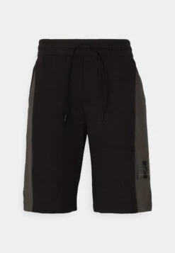 EA7 Emporio ArmaniBERMUDA - Träningsbyxor - Black -Stil och Komfort Butik 8bfca5656ec34ce5bd0f4ba26805747e