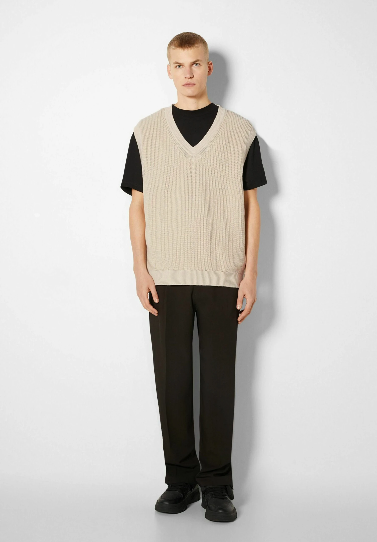 BershkaV-NECK - 03085715 - Linne - Sand 4 BershkaV-NECK - 03085715 - Linne - Sand - Bild 2