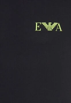 Emporio Armani2 PACK - Pyjamasöverdel - Black 9 Emporio Armani2 PACK - Pyjamasöverdel - Black -Stil och Komfort Butik 8efc8da4cdb348bc99121b43e9b0e8f0