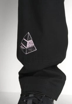 Reebok ClassicSKATE PANT - Träningsbyxor - Black -Stil och Komfort Butik 9fd797e3bbaf42c3b43677bf26d1852b