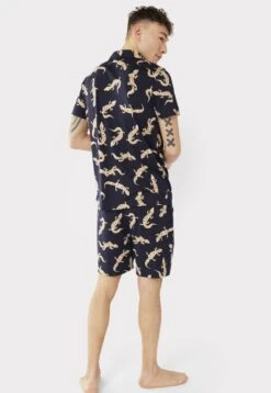 Chelsea PeersGECKO PRINT REVERE COLLAR - Pyjamas - Navy 10 Chelsea PeersGECKO PRINT REVERE COLLAR - Pyjamas - Navy -Stil och Komfort Butik a0ac1a03343942f1a086e63a758e4271