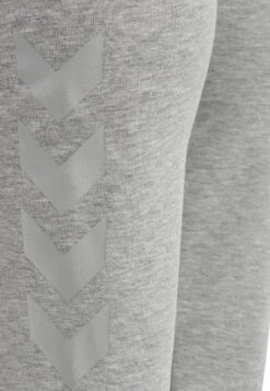 HummelISAM - Träningsbyxor - Grey Melange -Stil och Komfort Butik a4c47ce2dff94b59a5864e7a9ed22bd8