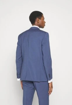 BOSSHUGE - Kostym - Open Blue 17 BOSSHUGE - Kostym - Open Blue -Stil och Komfort Butik ade2be2e1d09405da8167861b14e25f5