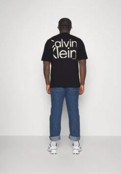 Calvin KleinMATTE BACK LOGO - T-shirt Med Print - Black