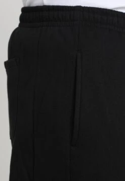 Urban ClassicsTräningsset - Black 18 Urban ClassicsTräningsset - Black -Stil och Komfort Butik b827ee9aecb94b93af562f9b31c3d2ca