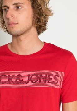 Jack & JonesJJECORP LOGO TEE ONECK - T-shirt Med Print - True Red -Stil och Komfort Butik c184153dedd545f7931f8299215947ed