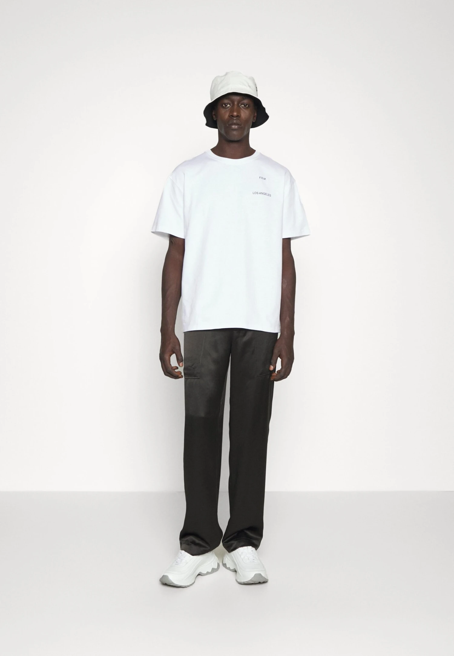 FRAMEFRAME LOGO GRAPHIC - T-shirt - Bas - Blan 4 FRAMEFRAME LOGO GRAPHIC - T-shirt - Bas - Blan - Bild 2