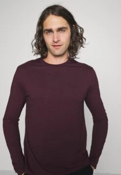 Pier OnePyjamas - Dark Blue/bordeaux -Stil och Komfort Butik c54af894dc5e444ebbec14e1eec64139