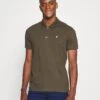 Lyle & ScottPLAIN - Piké - Olive 1 Lyle & ScottPLAIN - Piké - Olive -Stil och Komfort Butik c704c03a09d145e39913aec3c5f8d997