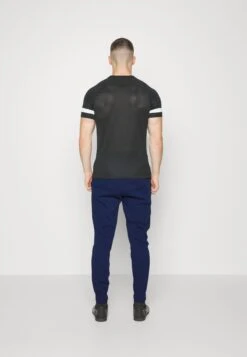 Nike PerformanceENGLAND PANT - Landslagströjor - Blue Void/challenge Red -Stil och Komfort Butik ca4905810e9946fca36574b98eeb2c8d