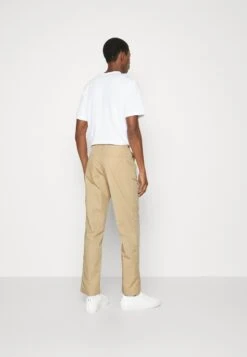J.LINDEBERGDROPPER LIGHT PANTS - Tygbyxor - Safari Beige -Stil och Komfort Butik d711de0cbc414323b80ca5dd48276abd