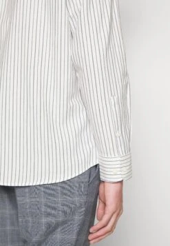 Selected HommeSLHSLIMPINPOINT - Kostymskjorta - Bright White 13 Selected HommeSLHSLIMPINPOINT - Kostymskjorta - Bright White -Stil och Komfort Butik d9300feb59f44452be6a8b4a259a78bd