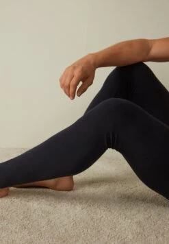IntimissimiTräningsbyxor - Blu Notte 11 IntimissimiTräningsbyxor - Blu Notte -Stil och Komfort Butik e1fb5e92fe364317b673b9bd364b22b3