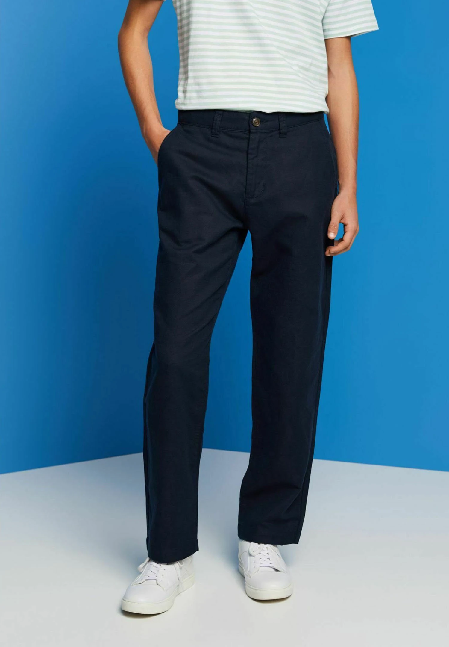 EspritTygbyxor - Navy 4 EspritTygbyxor - Navy - Bild 2