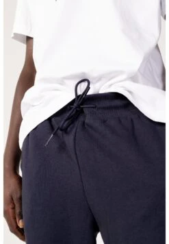 NapapijriMALIS SUM NP0A4H8C - Träningsbyxor - Blu Marine 11 NapapijriMALIS SUM NP0A4H8C - Träningsbyxor - Blu Marine -Stil och Komfort Butik ef2145be74f043799b2fecc765d2d631