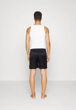 HUGOSHORTS - Pyjamasbyxor - Black 9 HUGOSHORTS - Pyjamasbyxor - Black -Stil och Komfort Butik ef9f0de691dc4a1a9c4d05048300570f