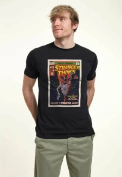 Henry TigerNETFLIX COMIC COVER - T-shirt Med Print - Navy Blue -Stil och Komfort Butik fe2d2c41f9a9413da4b83005dca161c6