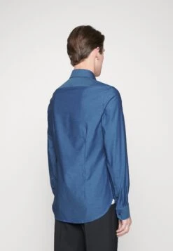 Michael KorsFAUX UNI DOBBY SLIM FIT SHIRT - Kostymskjorta - Slate Blue 10 Michael KorsFAUX UNI DOBBY SLIM FIT SHIRT - Kostymskjorta - Slate Blue -Stil och Komfort Butik ffbc850fc3b945a7950016dea5a51e54